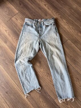 Levi’s Light Wash wedgie Straight Leg Denim Jeans size 28